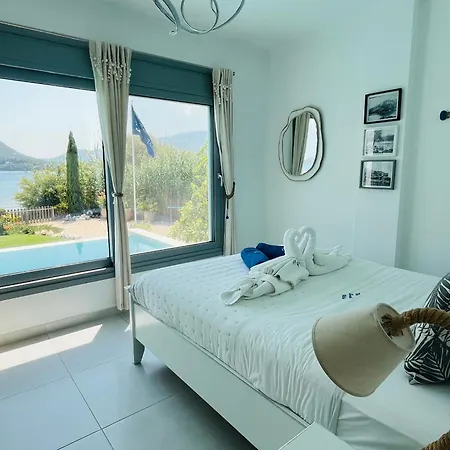 ヴィラ The Villa, Perigiali - Luxury Beachfront ニドリ