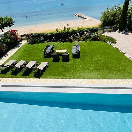 The Villa, Perigiali - Luxury Beachfront * ニドリ