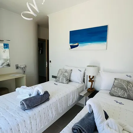 The Villa, Perigiali - Luxury Beachfront *