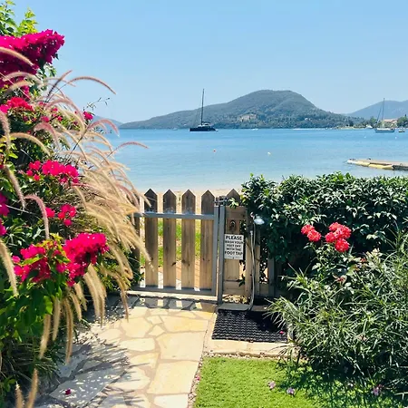 The Villa, Perigiali - Luxury Beachfront * ニドリ