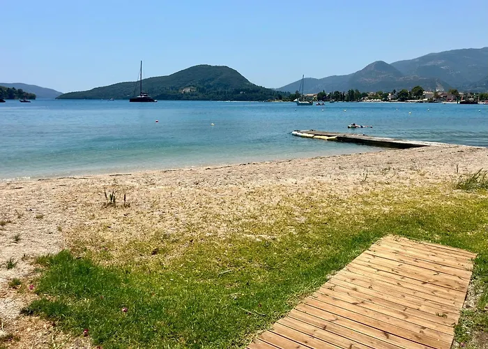 The Villa, Perigiali - Luxury Beachfront Nydri (Lefkada)