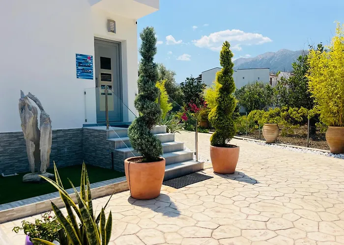 The Villa, Perigiali - Luxury Beachfront Villa *