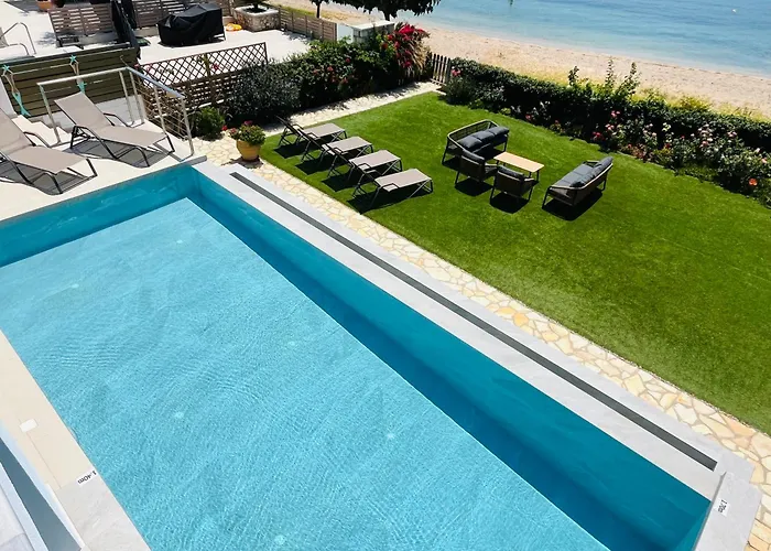 The Villa, Perigiali - Luxury Beachfront Villa