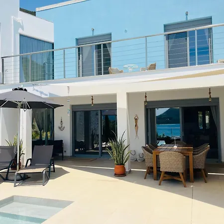 The Villa, Perigiali - Luxury Beachfront Villa