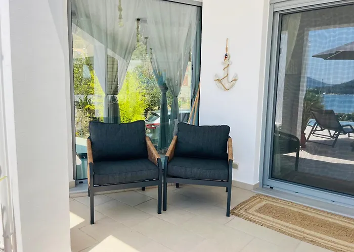The Villa, Perigiali - Luxury Beachfront Villa